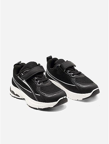 Scarpe da ginnastica con lacci