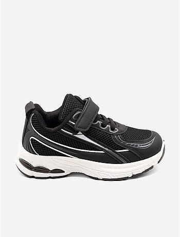 Scarpe da ginnastica con lacci