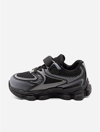 Scarpe da ginnastica con lacci