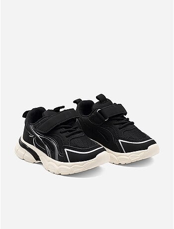 Scarpe da ginnastica con lacci