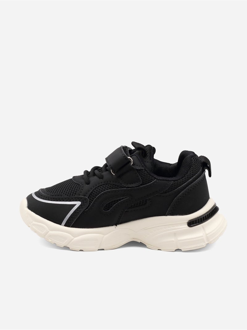 Scarpe da ginnastica con lacci Nero - Kiabi
