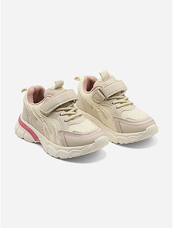 Scarpe da ginnastica con lacci