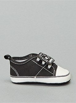 Scarpe da ginnastica con patch robot - Kiabi