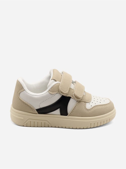 Scarpe da ginnastica con suola dentellata - Kiabi Scarpe da ginnastica con suola dentellata - Kiabi