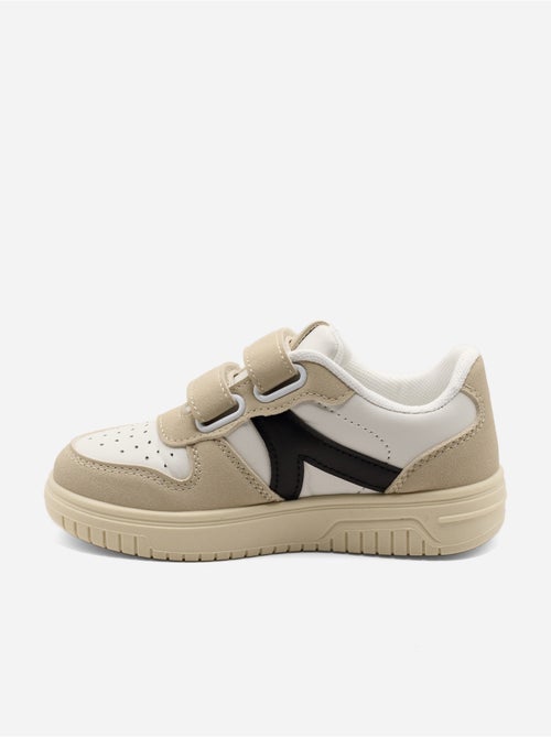 Scarpe da ginnastica con suola dentellata - Kiabi Scarpe da ginnastica con suola dentellata - Kiabi