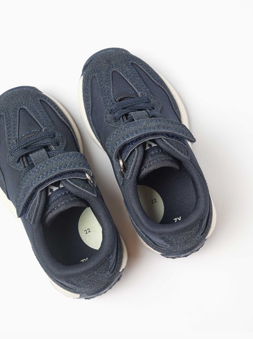 Scarpe da ginnastica in doppio tessuto con suola antiscivolo - Kiabi Scarpe da ginnastica in doppio tessuto con suola antiscivolo - Kiabi