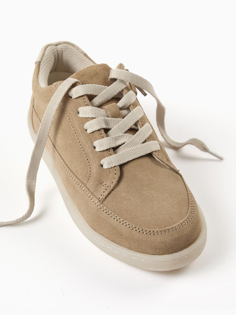 Scarpe da ginnastica in suede con lacci Beige - Kiabi