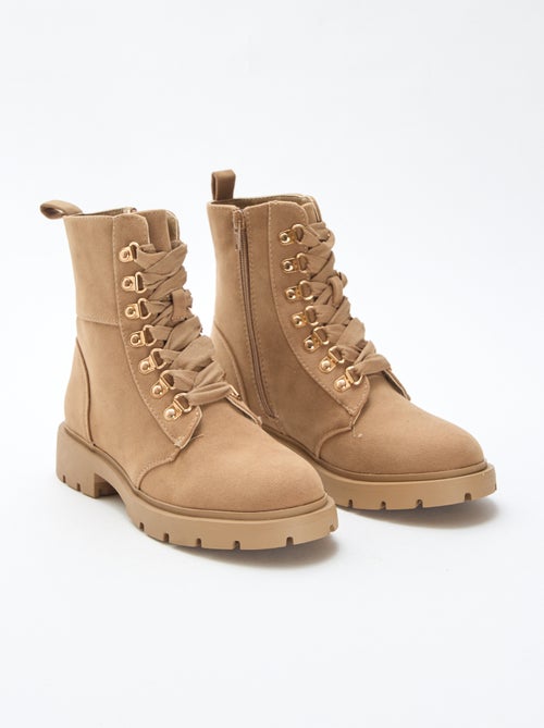 Scarpe da trekking con occhielli dorati - Kiabi