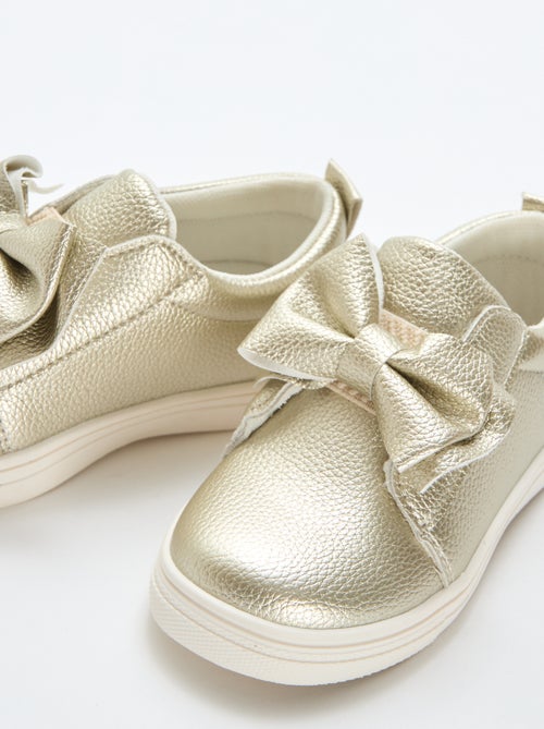 Scarpe dorate slip-on / senza lacci con fiocchi decorativi - Kiabi