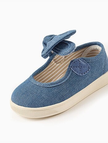 Scarpe in canvas con suola flessibile