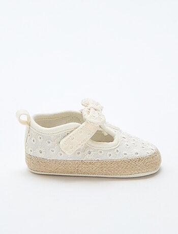 Scarpe in tela macramè