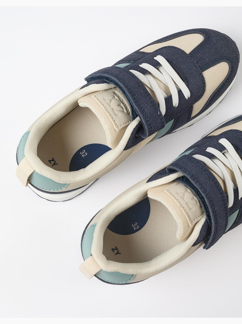 Scarpe sportive combinate con chiusura a strappo Beige chiaro - Kiabi