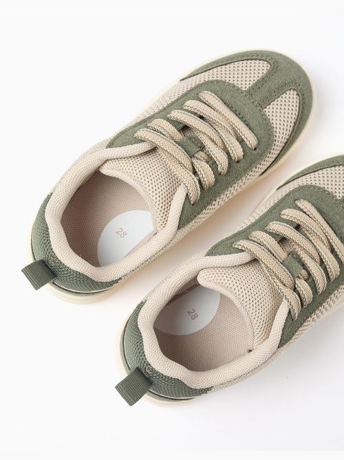 Scarpe sportive con dettagli in mesh e lacci - Kiabi