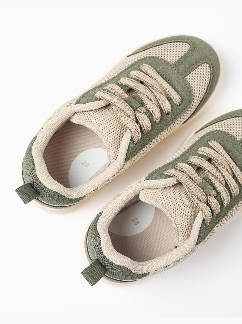 Scarpe sportive con dettagli in mesh e lacci Beige chiaro - Kiabi
