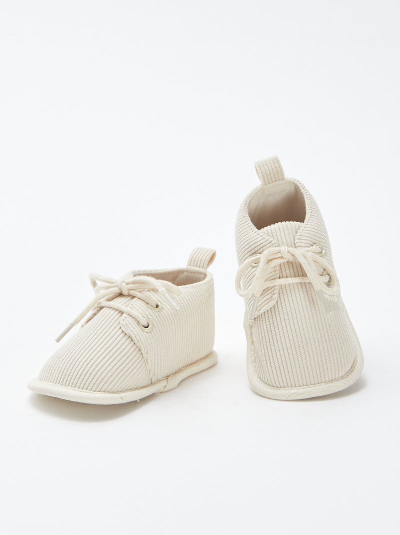 Scarpine con lacci Beige - Kiabi