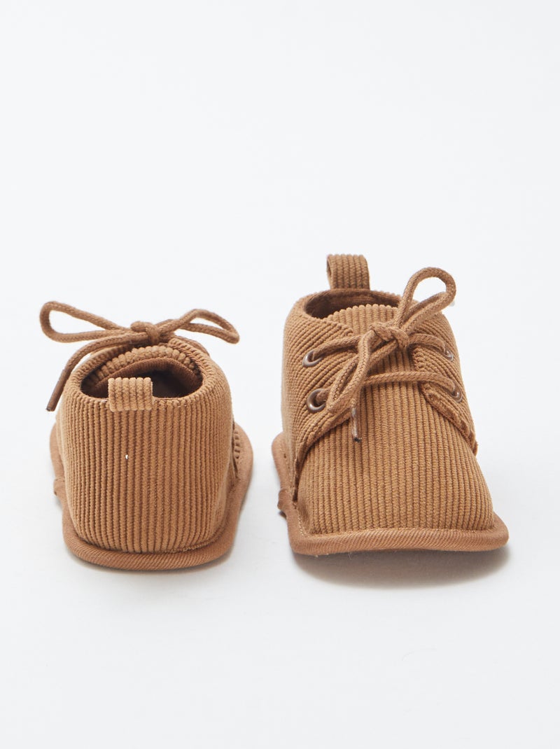 Scarpine con lacci Marrone - Kiabi
