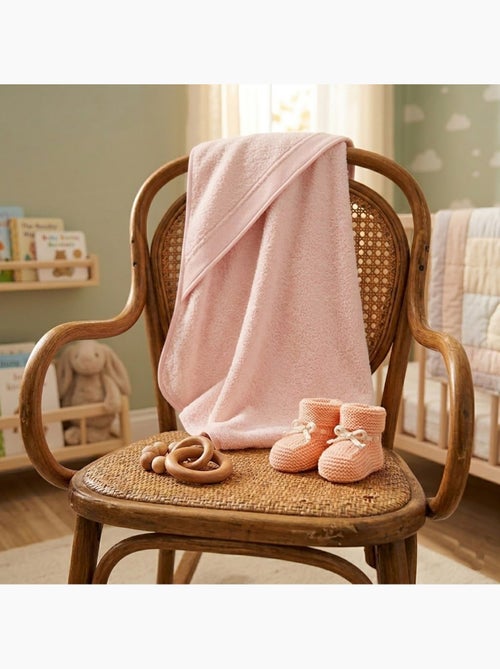 Scialle da bagno per neonati da ricamare con nastro Aïda – Aidelle - Kiabi Scialle da bagno per neonati da ricamare con nastro Aïda – Aidelle - Kiabi