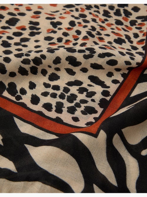 Sciarpa con stampa animale, mo fashion - Kiabi Sciarpa con stampa animale, mo fashion - Kiabi