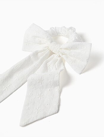 Scrunchie con fiocco in ricamo inglese