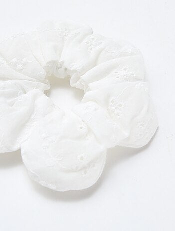 Scrunchie ricamato