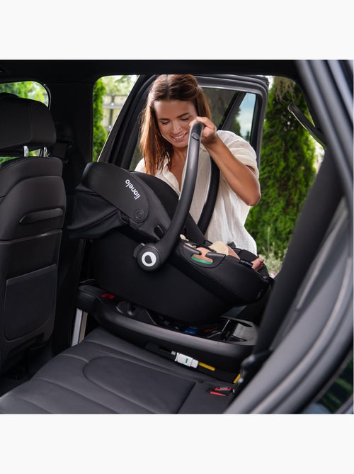 Seggiolino auto per neonati con base ISOFIX - LIONELO Astrid i-Size - Premio ADAC - Leggero - Seggio - Kiabi Seggiolino auto per neonati con base ISOFIX - LIONELO Astrid i-Size - Premio ADAC - Leggero - Seggio - Kiabi