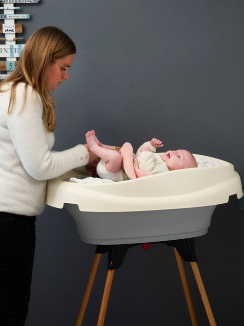 Set 2-in-1 Thermobaby VASCO: fasciatoio e vaschetta da bagno con tubo - Kiabi Set 2-in-1 Thermobaby VASCO: fasciatoio e vaschetta da bagno con tubo - Kiabi