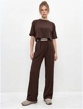 Set 2 pezzi con t-shirt girocollo e pantaloni a gamba ampia lucci