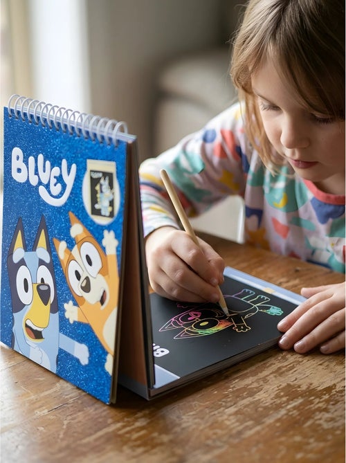 Set cartoleria quaderno da grattare e penna bluey - Kiabi Set cartoleria quaderno da grattare e penna bluey - Kiabi