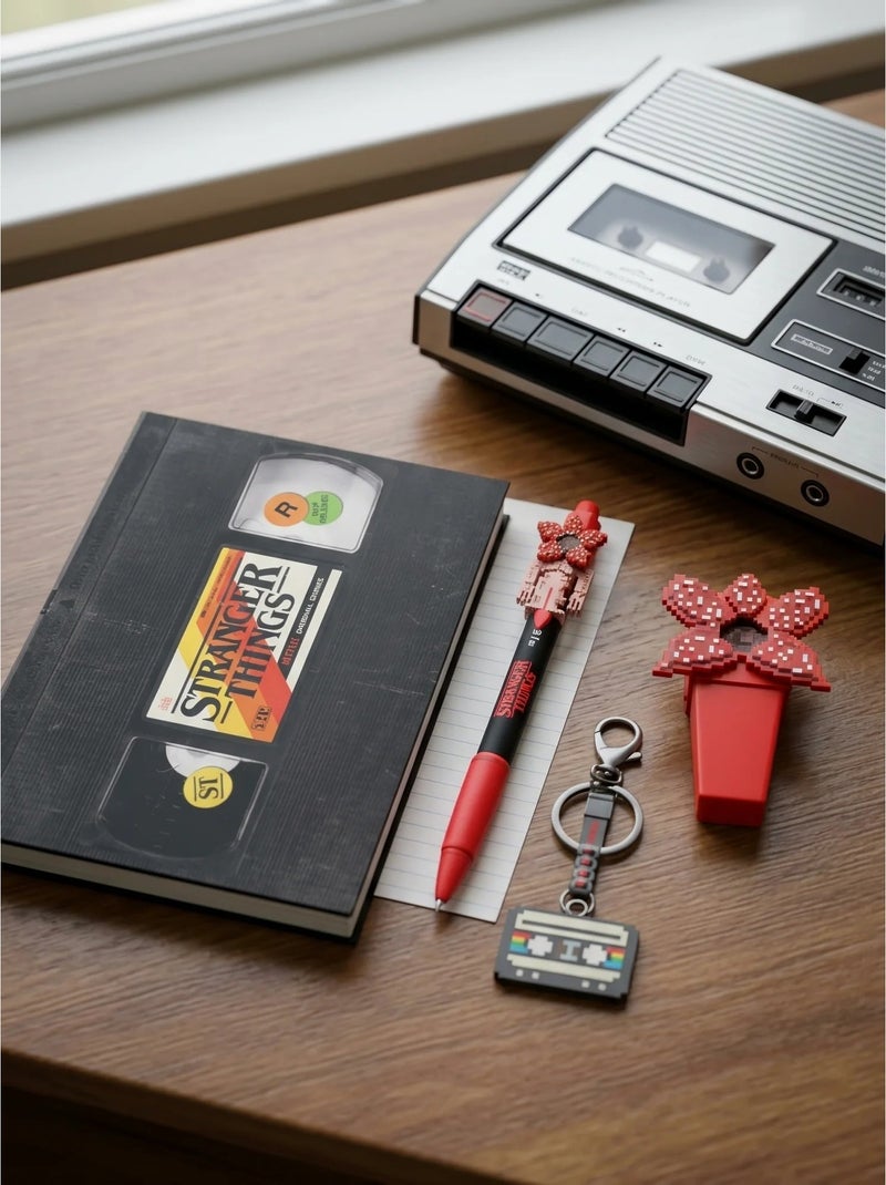 Set cartoleria quaderno penna portachiavi stranger things netflix Multicolore - Kiabi