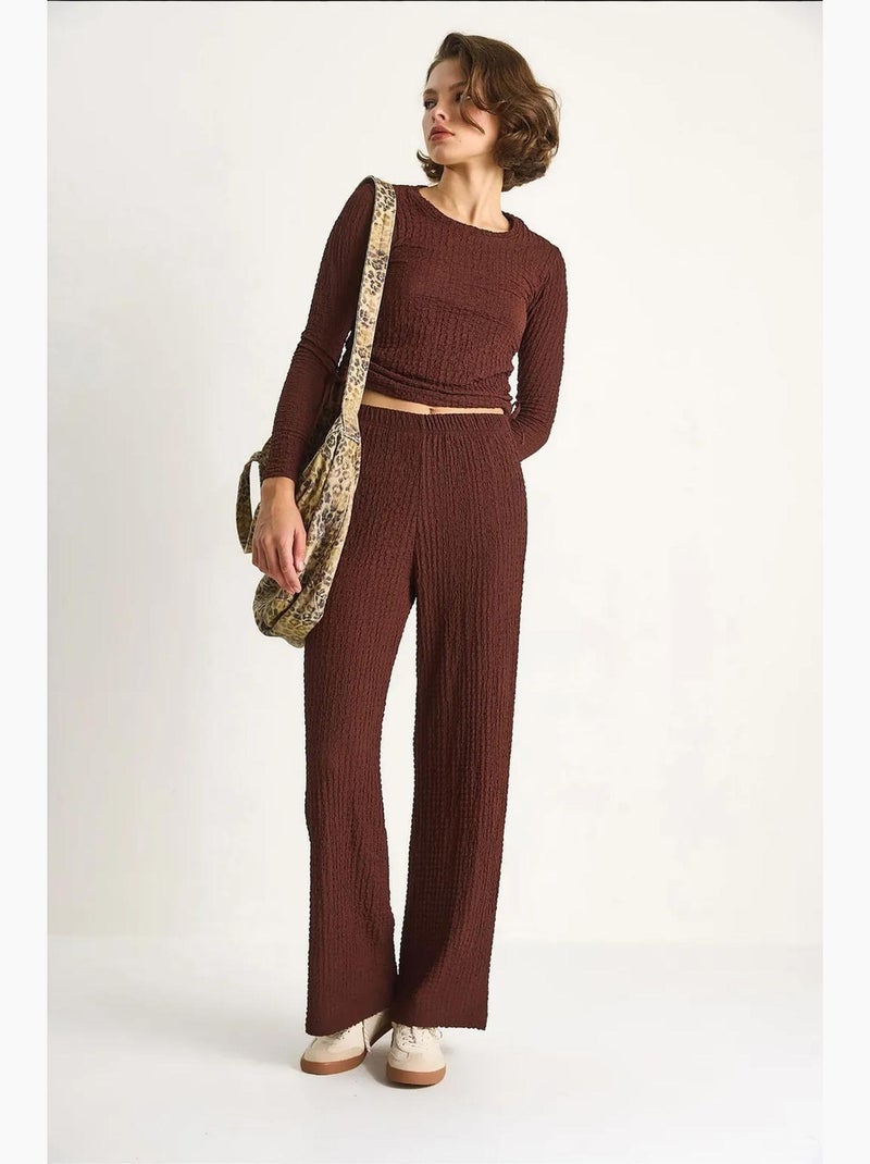 Set co-ord a due pezzi aderente con pantaloni a zampa lucci Marrone cioccolato - Kiabi