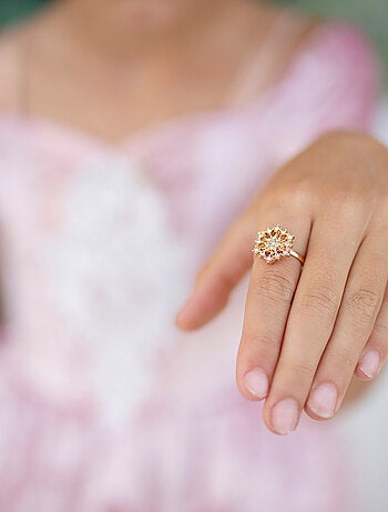 Set collana e anello con strass a forma di fiocco di neve | Great Pretenders