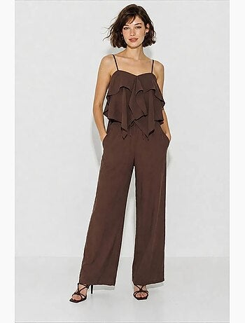Set con blusa senza spalline con volant e pantaloni a gamba ampia lucci