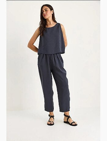 Set con camicetta senza maniche a girocollo e pantaloni carrof fıt lucci