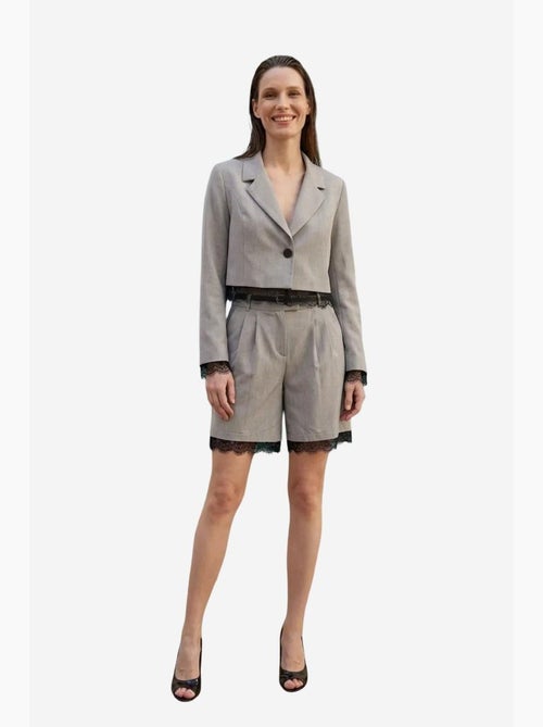 Set con giacca corta e pantaloni a gamba ampia my fashion - Kiabi Set con giacca corta e pantaloni a gamba ampia my fashion - Kiabi