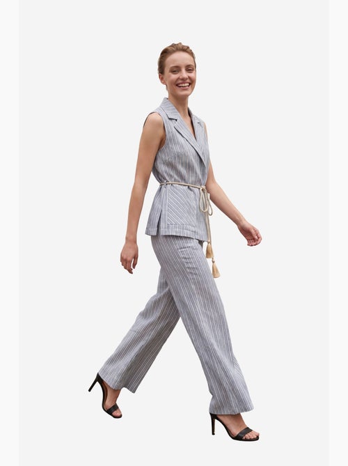 Set con gilet a righe con collo a scialle e pantaloni a gamba ampia my fashion - Kiabi Set con gilet a righe con collo a scialle e pantaloni a gamba ampia my fashion - Kiabi