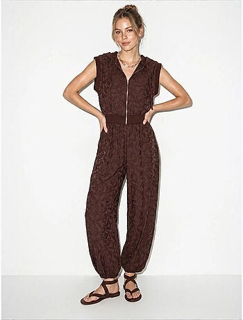 Set con gilet con cappuccio a motivo e pantaloni a gamba ampia lucci