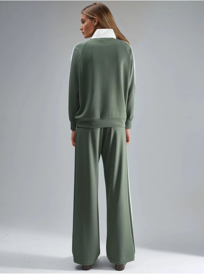 Set coordinato a due pezzi a righe con pantaloni a gamba ampia e colletto con zip hiccup Cachi - Kiabi