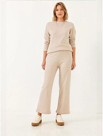 Set coordinato in maglia a costine testurizzata con maglione girocollo e pantaloni lucci