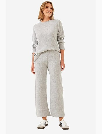 Set coordinato in maglia a costine testurizzata con maglione girocollo e pantaloni lucci