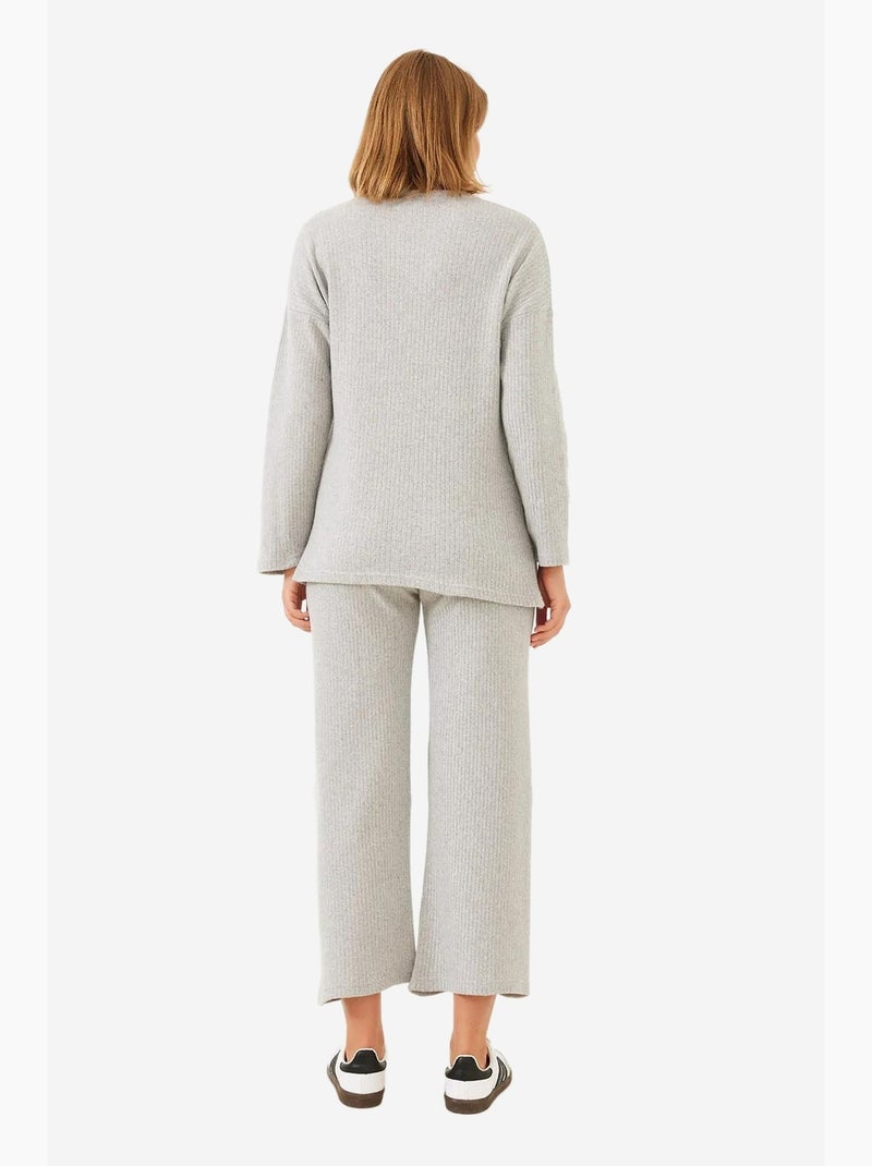 Set coordinato in maglia a costine testurizzata con maglione girocollo e pantaloni lucci Grigio - Kiabi
