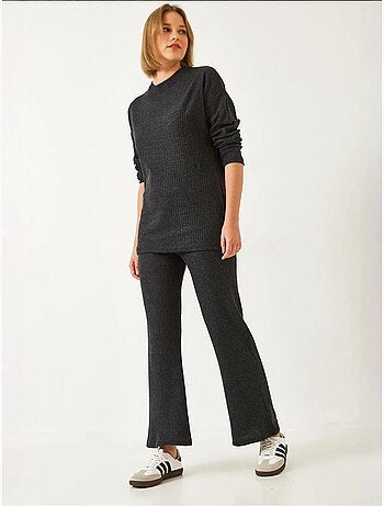 Set coordinato in maglia a costine testurizzata con maglione girocollo e pantaloni lucci