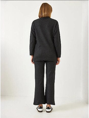 Set coordinato in maglia a costine testurizzata con maglione girocollo e pantaloni lucci