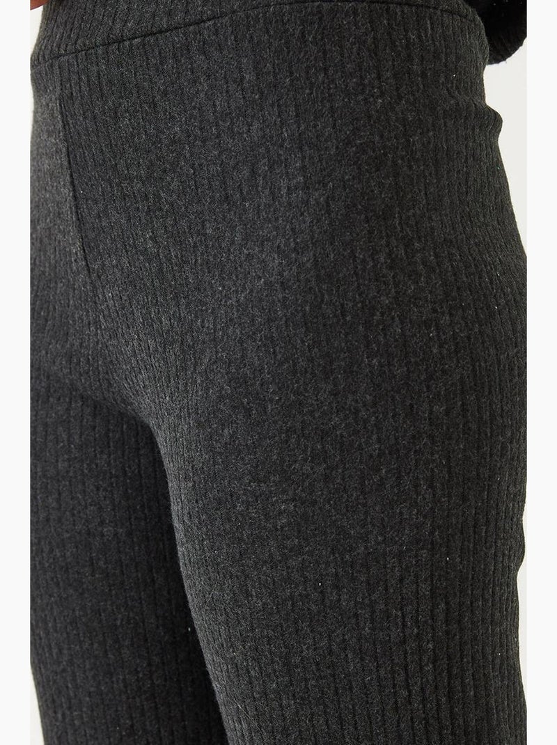 Set coordinato in maglia a costine testurizzata con maglione girocollo e pantaloni lucci Grigio medio - Kiabi
