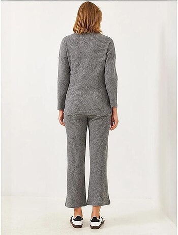 Set coordinato in maglia a costine testurizzata con maglione girocollo e pantaloni lucci