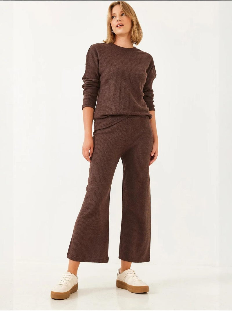 Set coordinato in maglia a costine testurizzata con maglione girocollo e pantaloni lucci Marrone cioccolato - Kiabi