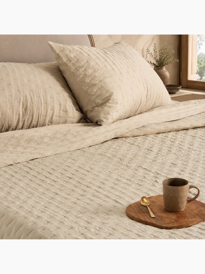 Set copriletto tinta unita trapuntato con federa. Beige - Kiabi
