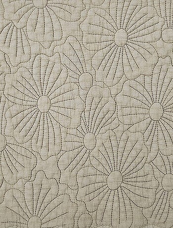 Set da tavola rettangolare trapuntato con motivo floreale ricamato