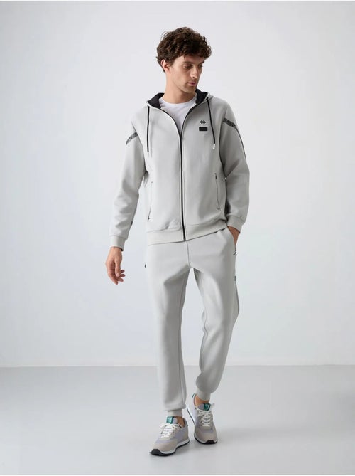 Set da uomo con felpa con cappuccio e pantaloni tommy - Kiabi Set da uomo con felpa con cappuccio e pantaloni tommy - Kiabi