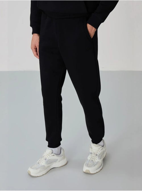 Set da uomo con felpa con cappuccio e pantaloni tommy - Kiabi Set da uomo con felpa con cappuccio e pantaloni tommy - Kiabi