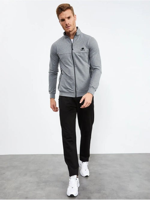 Set da uomo con felpa con zip frontale e pantaloni tommy - Kiabi Set da uomo con felpa con zip frontale e pantaloni tommy - Kiabi